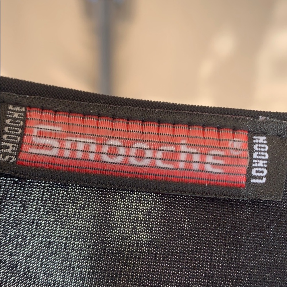 VINTAGE —Smooche London Top - Picture 13 of 14